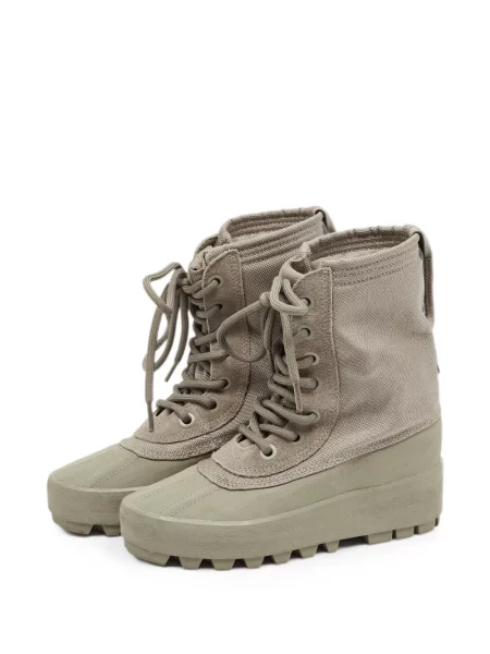 Top Adidas Yeezy