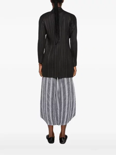 Gulerat geacă Pleats Please Issey Miyake negru