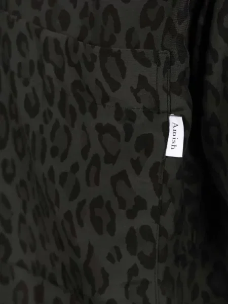 Риза Amish с принт с леопардов принт зелено