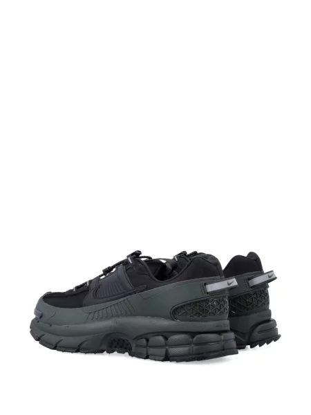 Hanorac cu glugă Nike plisat din piele de căprioară cu imagine maro