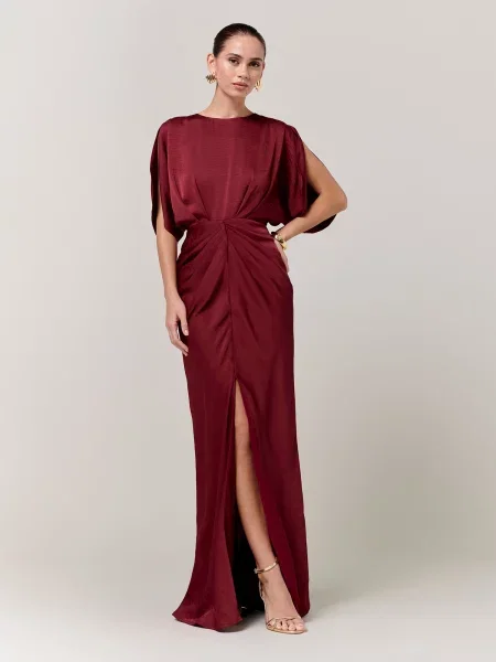 Sável Estélyi ruhák Mona' piros