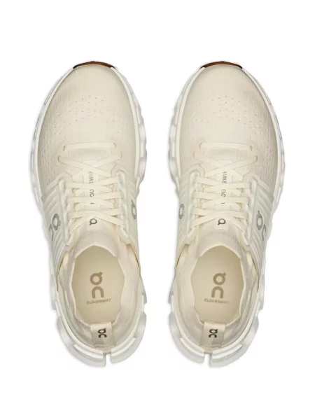 Sneakerși On