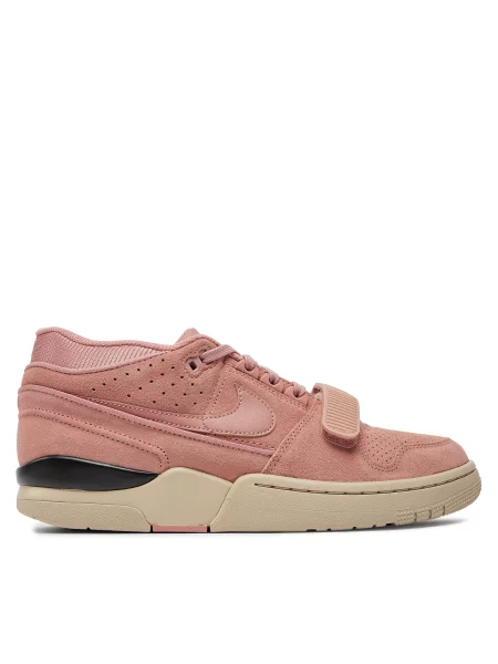 Кроссовки Nike розовые
