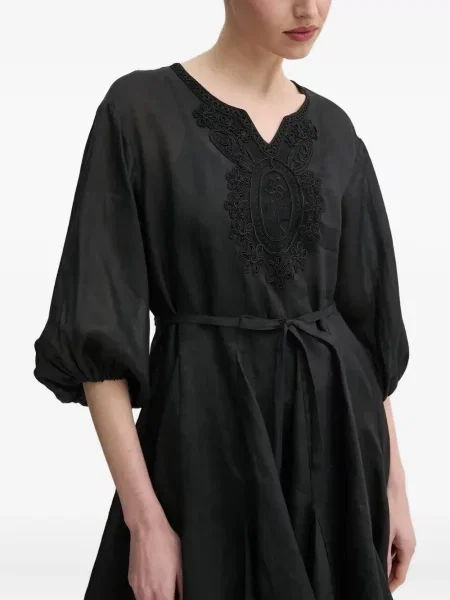 Rochie mini Isabelle Blanche cu broderie de costum negru