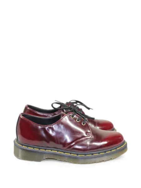 Pantofi derby Dr. Martens cu șireturi din dantelă roșu