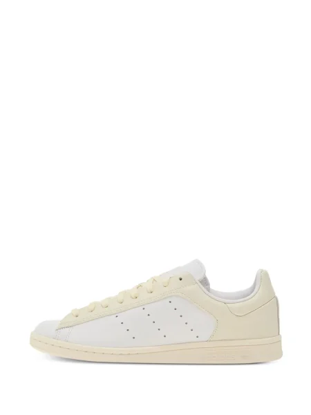 Sneakerși Adidas Gazelle din piele alb