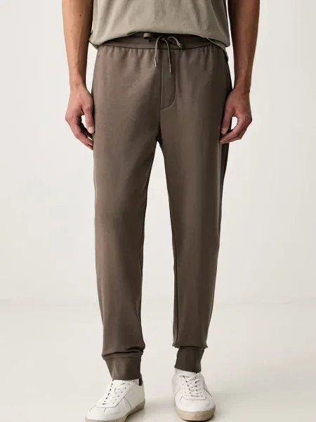 Armani Exchange pantaloni de trening pentru bărbați din maro