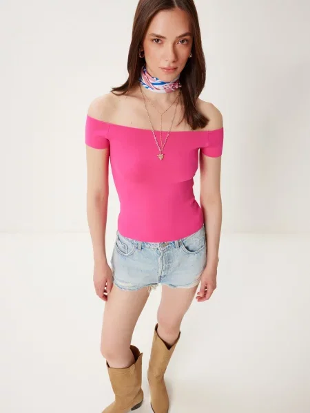 Happiness İstanbul Top brodat închis roz