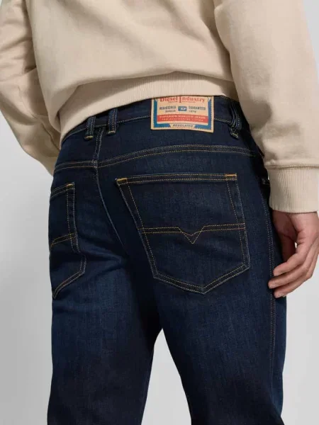 Jeans o prostym kroju z mieszanki Diesel niebieskie