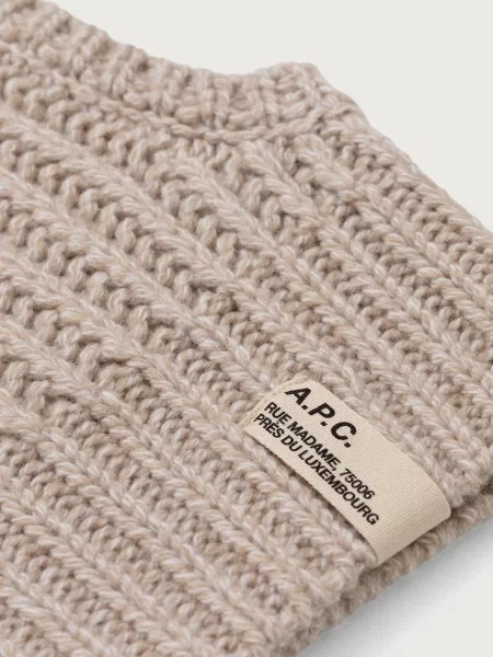 Шерстяная шапка A.p.c.