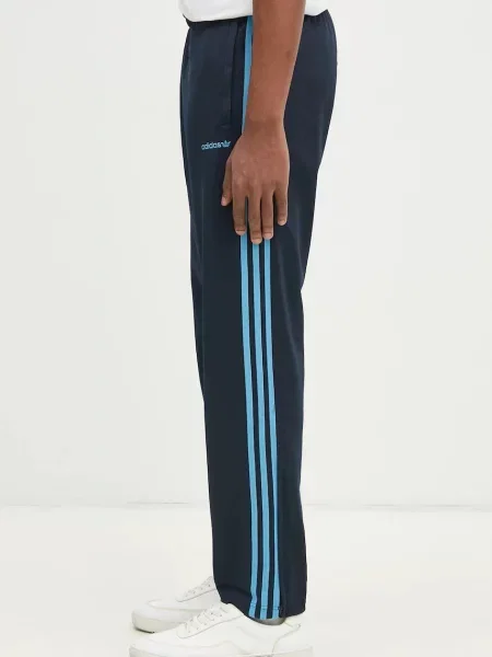 Спортивні штани adidas Originals Track Pant з аплікацією синій