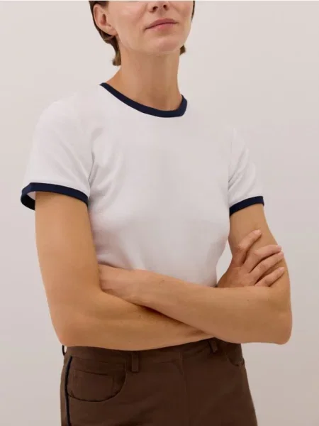 Reserved Футболка с контрастной отделкой білий