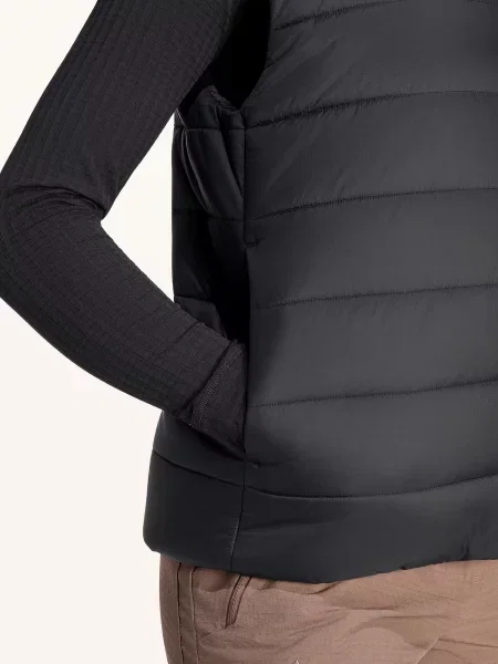 Adidas Terrex Prošívaná Vesta Terrex Multi Essentials Climawarm černá