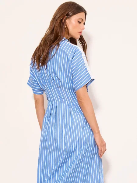 Lipsy Rochie tip bluză azuriu alb