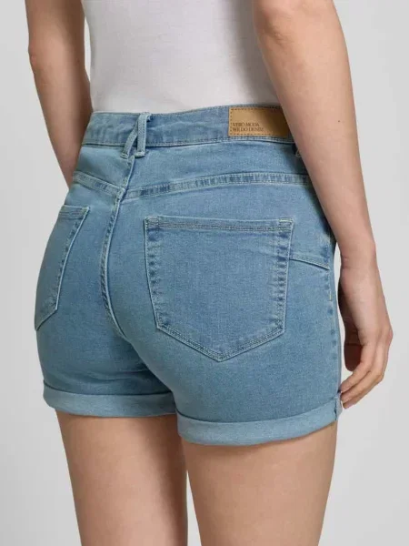 Szorty o kroju regular fit z mieszanki bawełny model ‘LUNA’ Vero Moda niebieskie