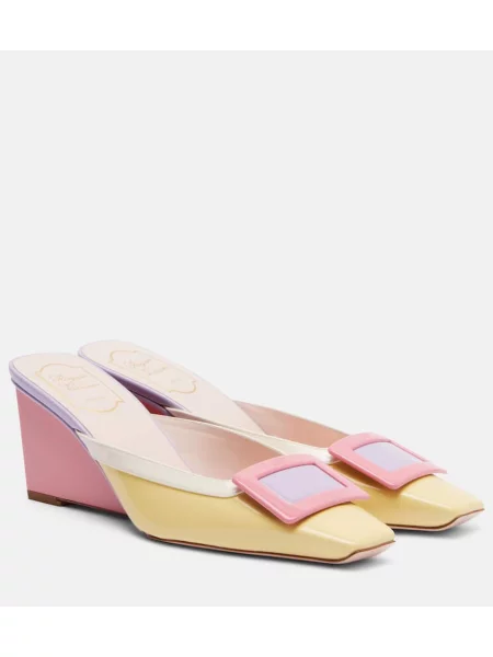 Papuci tip mules Roger Vivier din piele cu pană de lac
