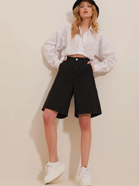 Bermudy Trend Alaçatı Stili z wysoką talią czarne