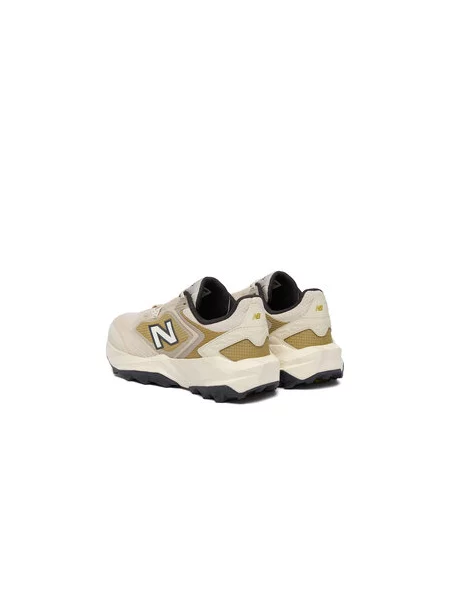 New Balance Futócipő Tektrel Utility V1 bézs