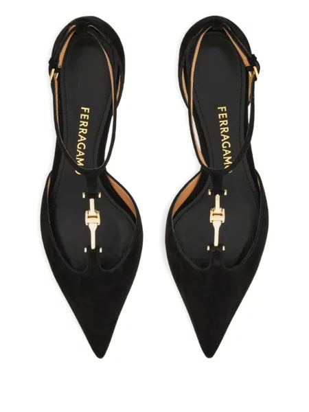 Pantofi cu toc Ferragamo cu cataramă negru
