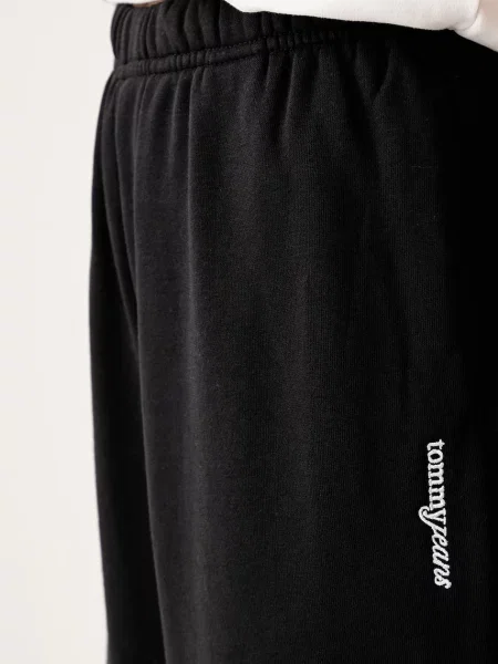 Tommy Jeans спортен панталон дамски с черно