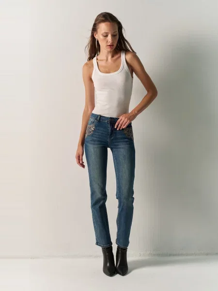 KOROSHI Džínsy modrá denim / brokátová čierna