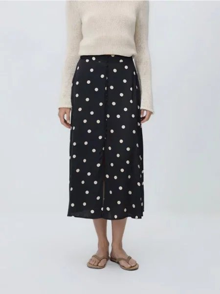 Reserved Fustă midi din negru