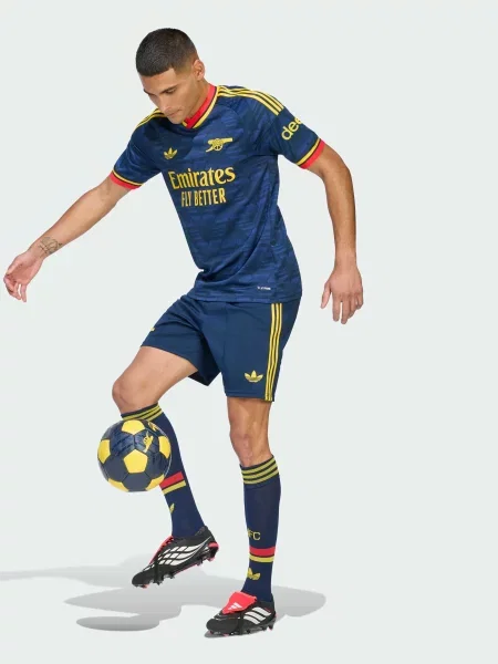 Спортивные шорты Adidas синие