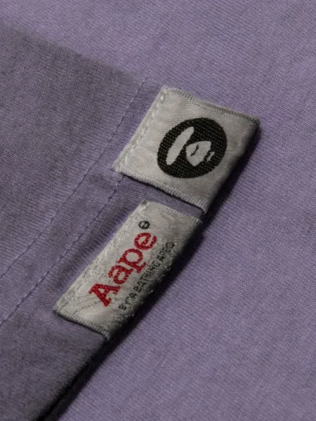 Majica Aape By *a Bathing Ape® s autogramom ljubičasta