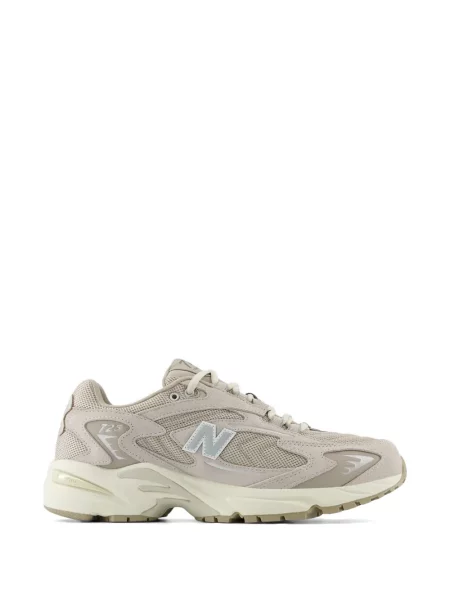 Sneaker New Balance autogrammal fekete