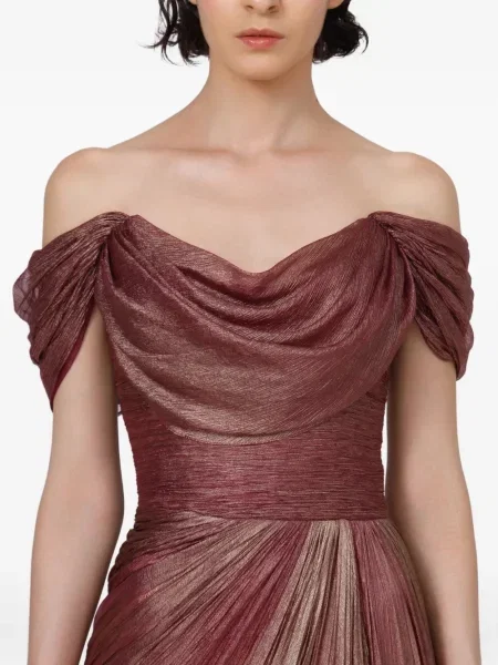 Rochie Iris Serban de costum roșu