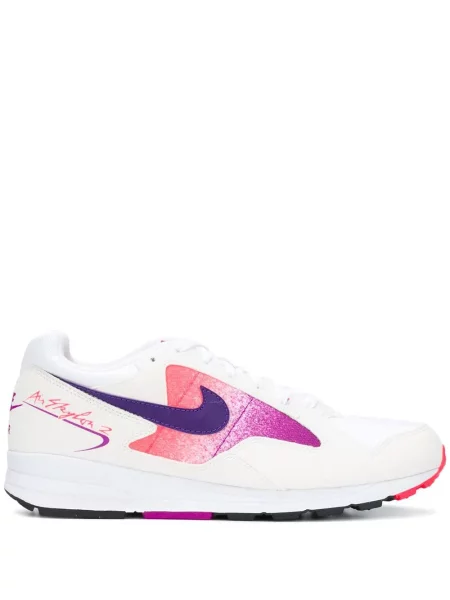 Маратонки Nike бяло