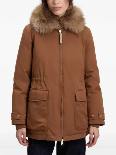 С яка кожух Woolrich с козина с връзки кафяво