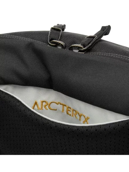 Crossbody torbica Arc'teryx s autogramom crna
