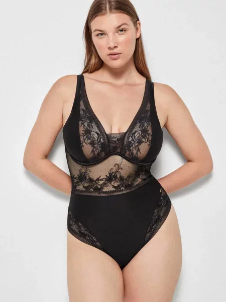 Кружевное боди чорне