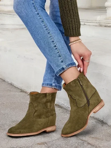 Botine Resti cu pană cowboy kaki