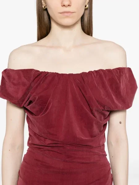 Rochie Vivienne Westwood cu chihlimbar de costum roșu