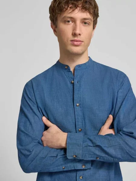 Koszula casualowa o kroju regular fit z mieszanki bawełny i lnu Jack & Jones granatowa