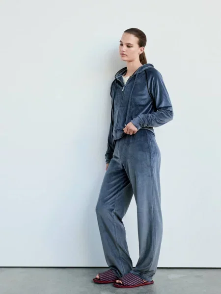 Bluza z miękkiego weluru Kobieta S MANGO granatowy