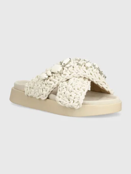 Șlapi Inuikii din piele bej