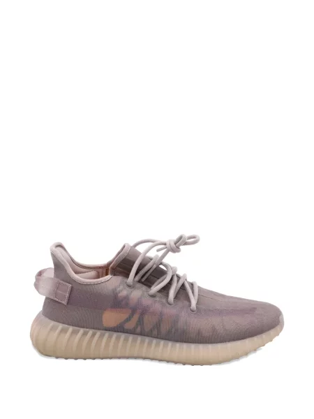 Sneakerși Adidas Yeezy cu dungi