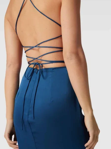 Sukienka wieczorowa z plisami Luxuar Fashion