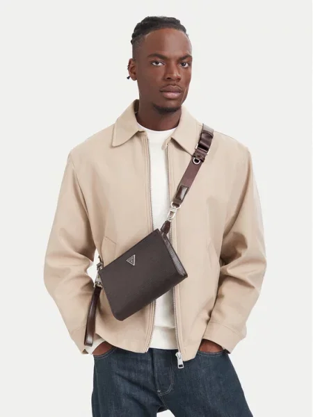 Τσάντα Guess καφέ