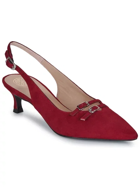 Salonarji Unisa rdeča