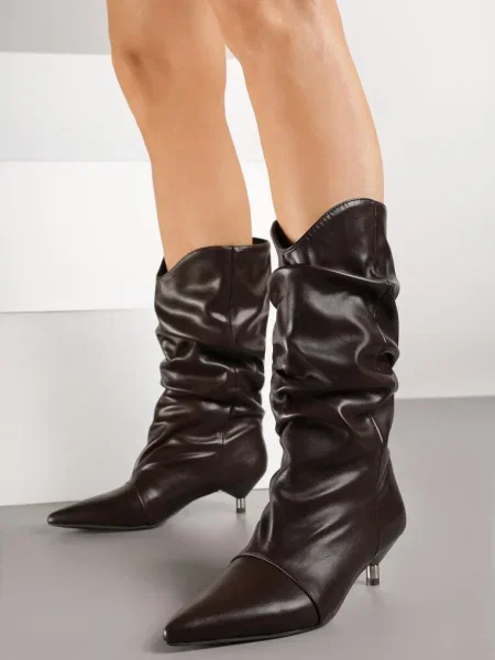 Botine Latovea maro