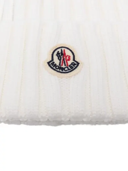 Căciulă Moncler cu pompoane