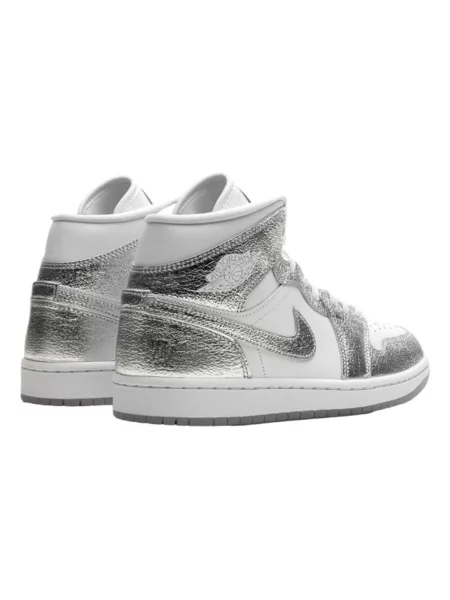 Pantofi Nike gri