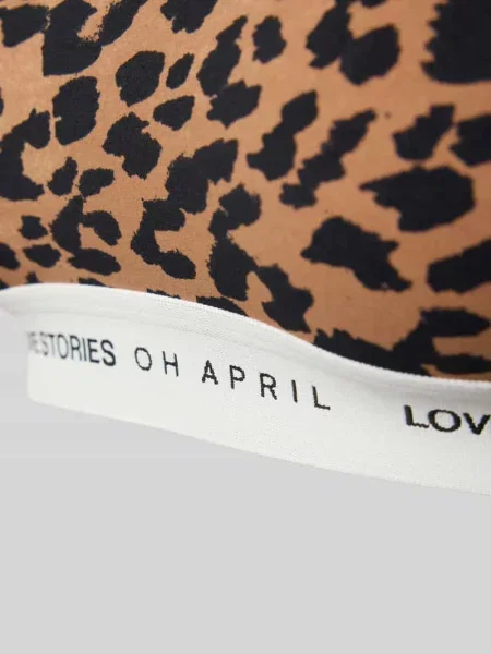 Biustonosz typu bralette z elastycznym pasem model ‘Rika’ Oh April