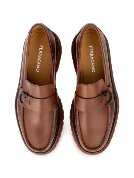 Loafersy Ferragamo hnedá