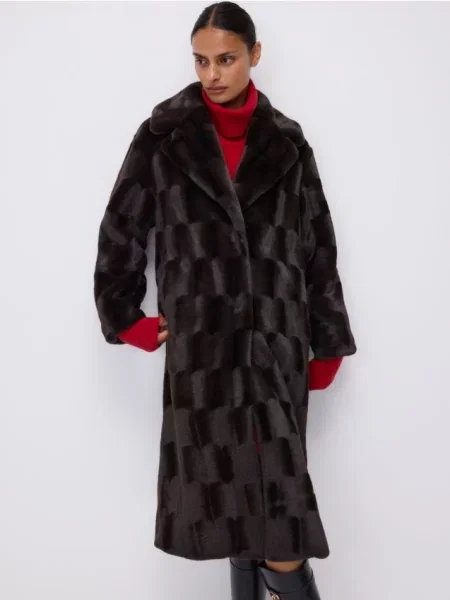 Reserved Płaszcz z imitacji futra ciemnobrązowy