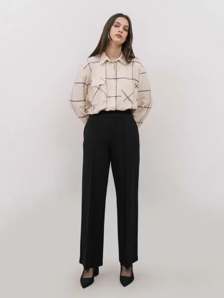 Pantaloni negru